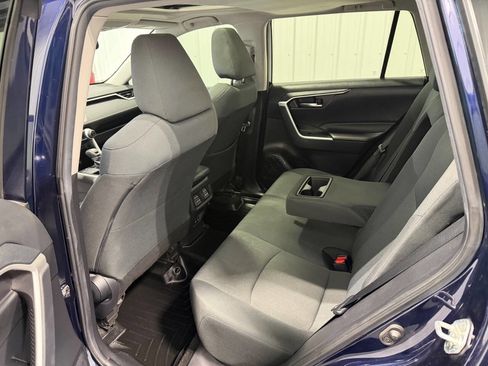 Used 2019 Toyota RAV4 XLE image 8