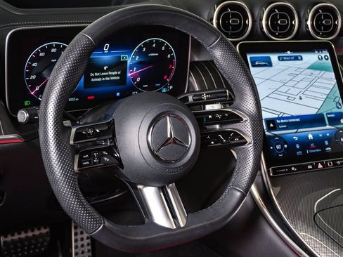 Used 2024 Mercedes-Benz GLC 300 4MATIC image 20