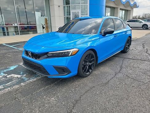 Used 2024 Honda Civic Sport image 2
