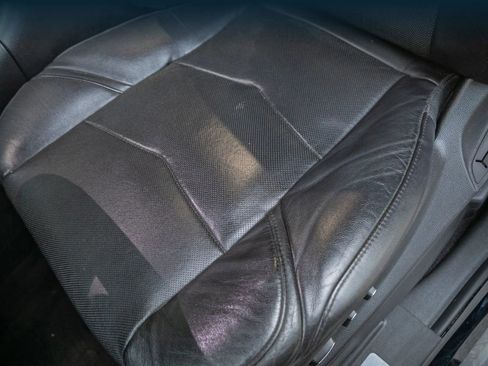 Used 2018 Cadillac Escalade 2WD image 30