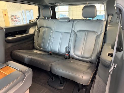 Used 2022 Jeep Grand Wagoneer Series II w/ Convenience Group III AWD/4WD image 21