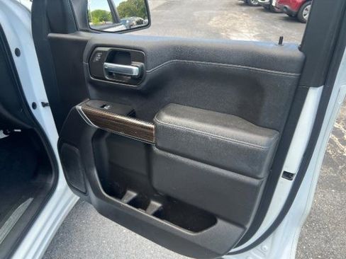 Used 2020 Chevrolet Silverado 1500 LT AWD/4WD image 47