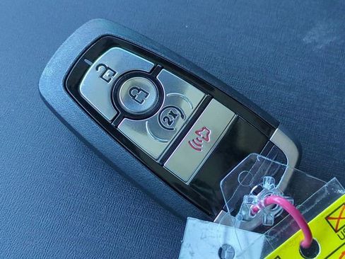 Used 2024 Ford Bronco Outer Banks image 28