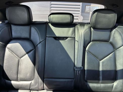 New 2026 Porsche Macan image 39