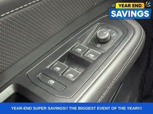 Used 2025 Volkswagen Atlas Cross Sport SEL Premium R-Line image 36