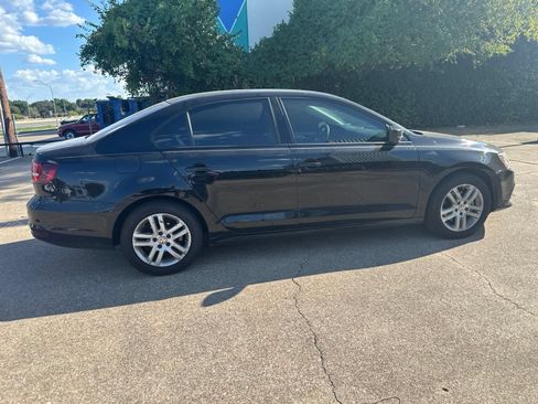 Used 2018 Volkswagen Jetta S FWD image 6