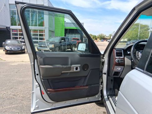 Used 2004 Land Rover Range Rover HSE AWD/4WD image 12