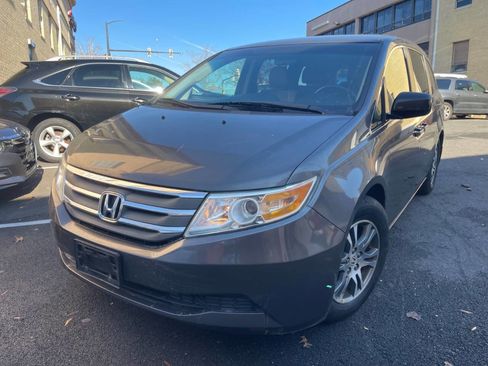 Used 2012 Honda Odyssey EX image 1
