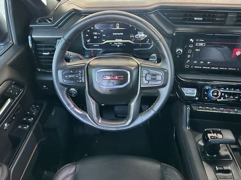 Used 2024 GMC Sierra 1500 AT4 w/ Technology Package AWD/4WD image 15