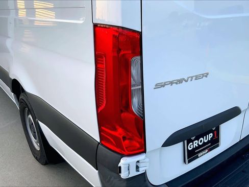 Used 2023 Mercedes-Benz Sprinter 2500 image 24