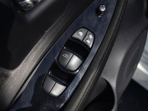 Used 2024 Nissan Leaf SV Plus image 9