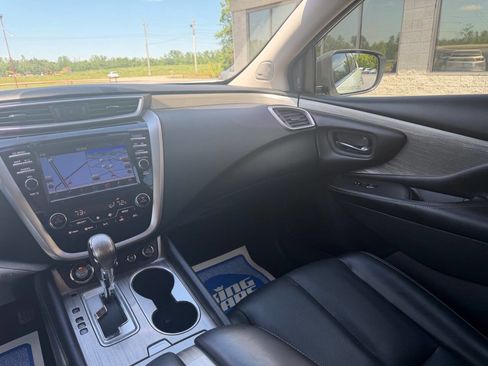 Used 2017 Nissan Murano Platinum w/ Platinum Technology Package FWD image 12