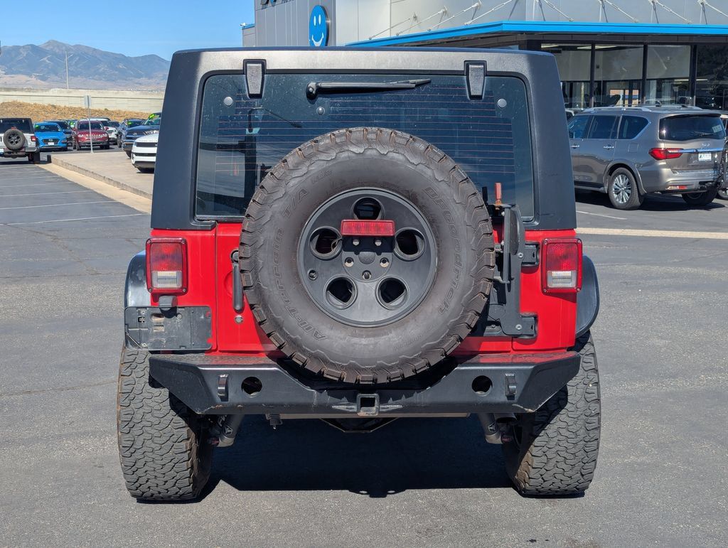 Used 2017 Jeep Wrangler Unlimited Sahara w/ Max Tow Package AWD/4WD image 5