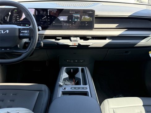New 2026 Kia EV9 Wind image 15