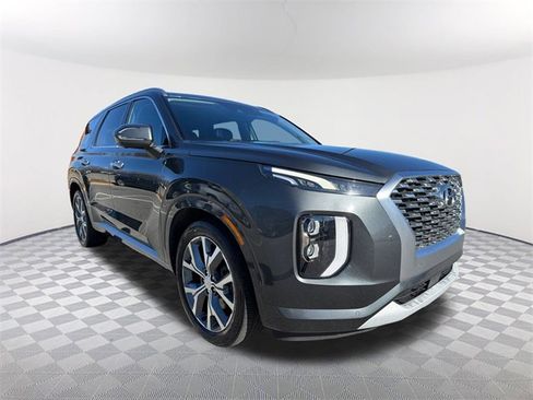 Used 2021 Hyundai Palisade Limited image 3