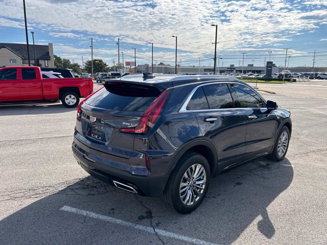 Used 2024 Cadillac XT4 Premium Luxury FWD image 6