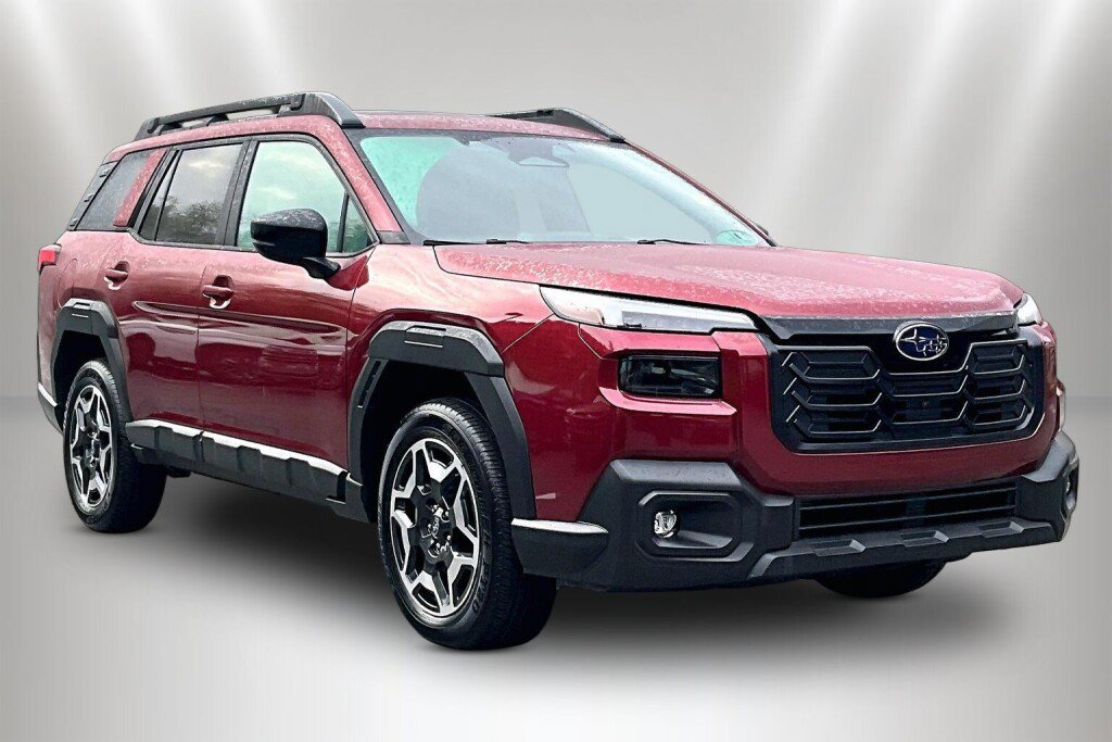 Certified 2026 Subaru Outback Touring AWD/4WD image 1
