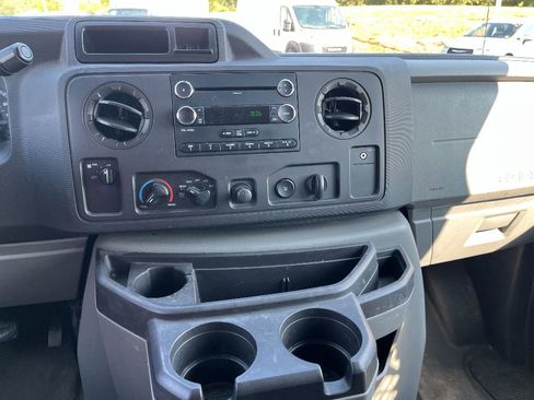 Used 2011 Ford E-150 and Econoline 150 w/ PWR Group image 19