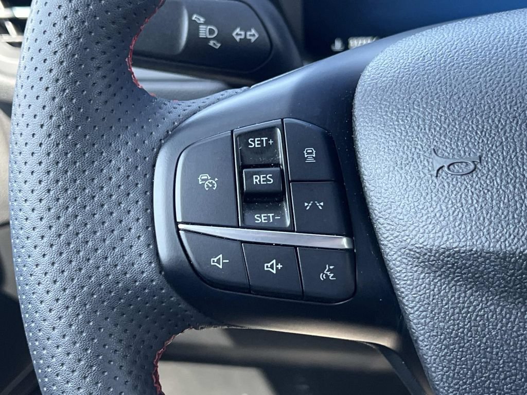 Used 2023 Ford Escape ST-Line Select AWD/4WD image 22