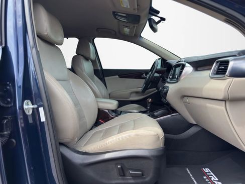 Used 2017 Kia Sorento EX FWD image 20