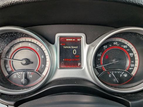 Used 2019 Dodge Journey SE FWD image 17