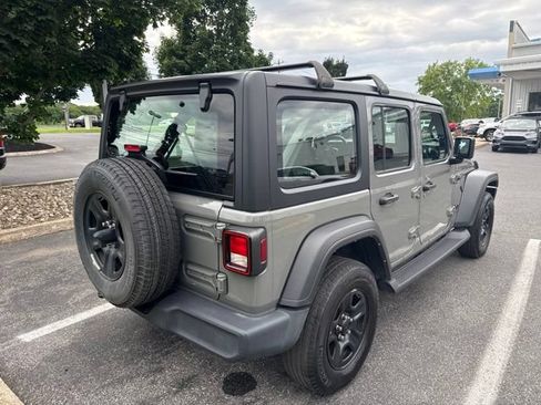 Used 2022 Jeep Wrangler Unlimited Sport AWD/4WD image 8