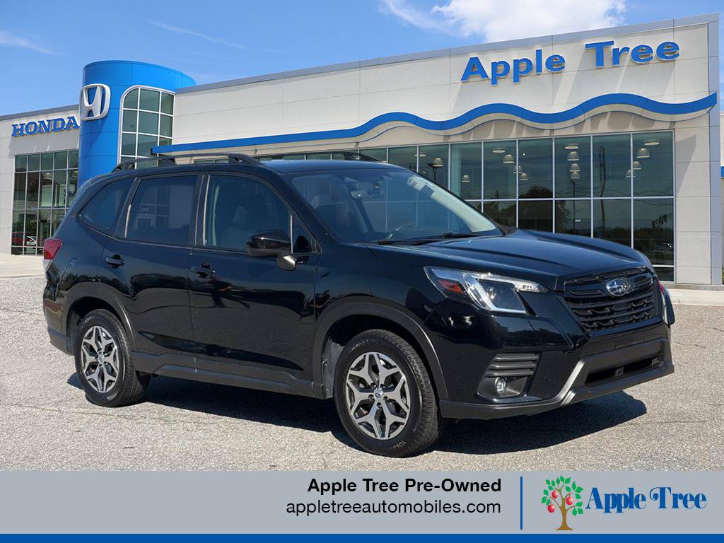 Used 2024 Subaru Forester Premium AWD/4WD image 2