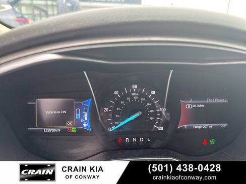 Used 2018 Ford Fusion SE FWD image 1