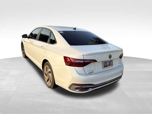 Used 2024 Volkswagen Jetta SEL FWD image 7