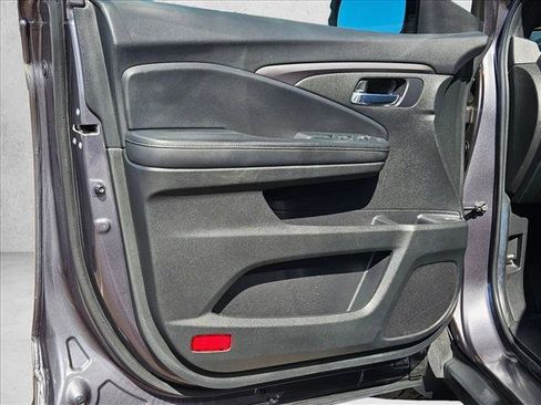 Used 2021 Honda Passport Sport image 10
