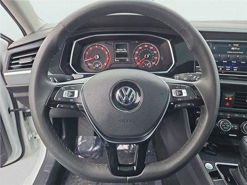 Used 2020 Volkswagen Jetta SE w/ SE Cold Weather Package image 28