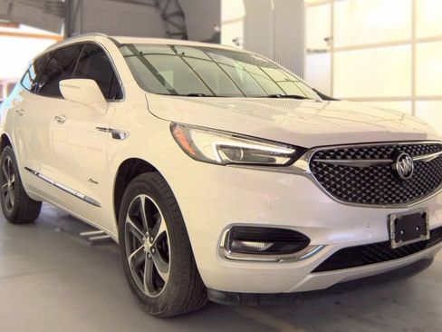 Used 2021 Buick Enclave Avenir w/ Avenir Technology Package FWD image 1