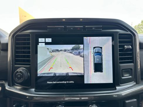 Used 2022 Ford F150 XLT w/ Equipment Group 302A High AWD/4WD image 9