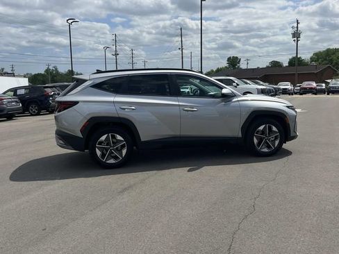 Certified 2025 Hyundai Tucson SEL image 4