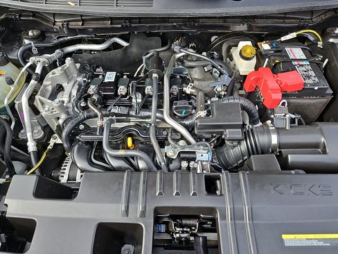 Certified 2025 Nissan Kicks SV w/ Illumination Package image 28