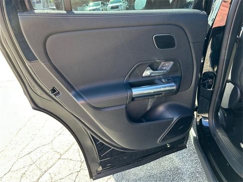 Used 2024 Mercedes-Benz GLA 250 4MATIC image 13