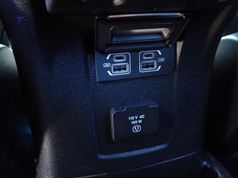Used 2024 Jeep Wrangler Unlimited Rubicon 4xe w/ Convenience Group AWD/4WD image 9