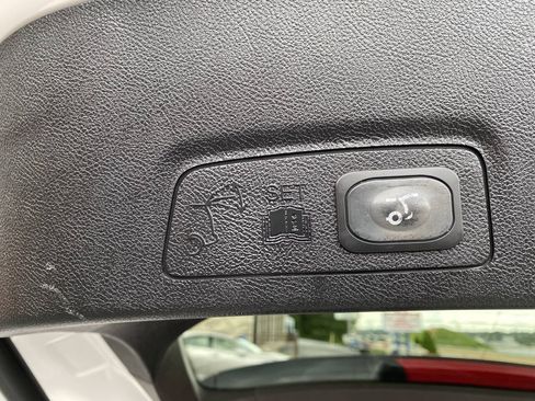 Used 2017 Lincoln MKC Reserve w/ Lincoln MKC Climate Package AWD/4WD image 26