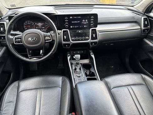 Used 2021 Kia Sorento S w/ Panoramic Sunroof Package image 13