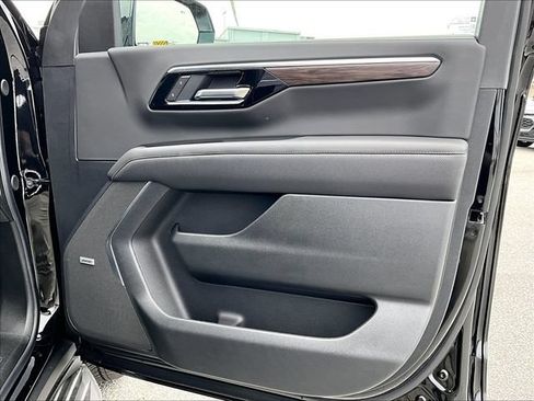 New 2026 Chevrolet Tahoe Premier AWD/4WD image 32