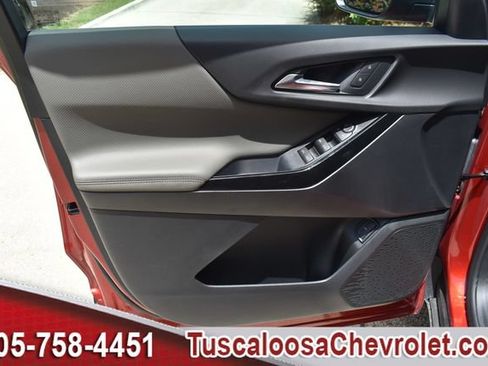 New 2026 Chevrolet Equinox LT w/ Convenience Package II FWD image 13