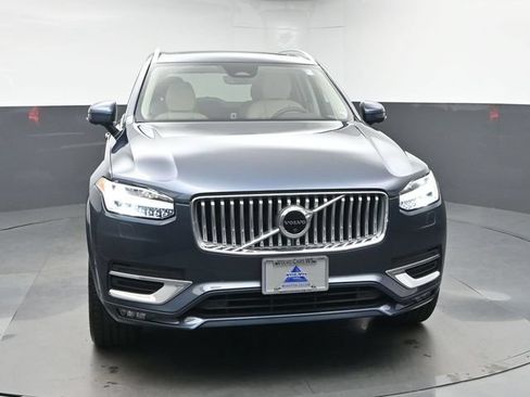 Used 2023 Volvo XC90 B6 Plus w/ Protection Package AWD/4WD image 2