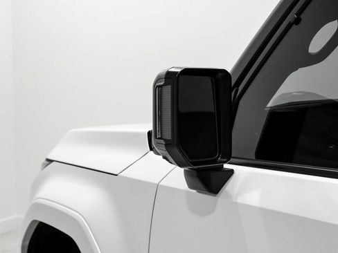 Used 2024 Lexus GX 550 w/ Accessory Package (2T) image 40