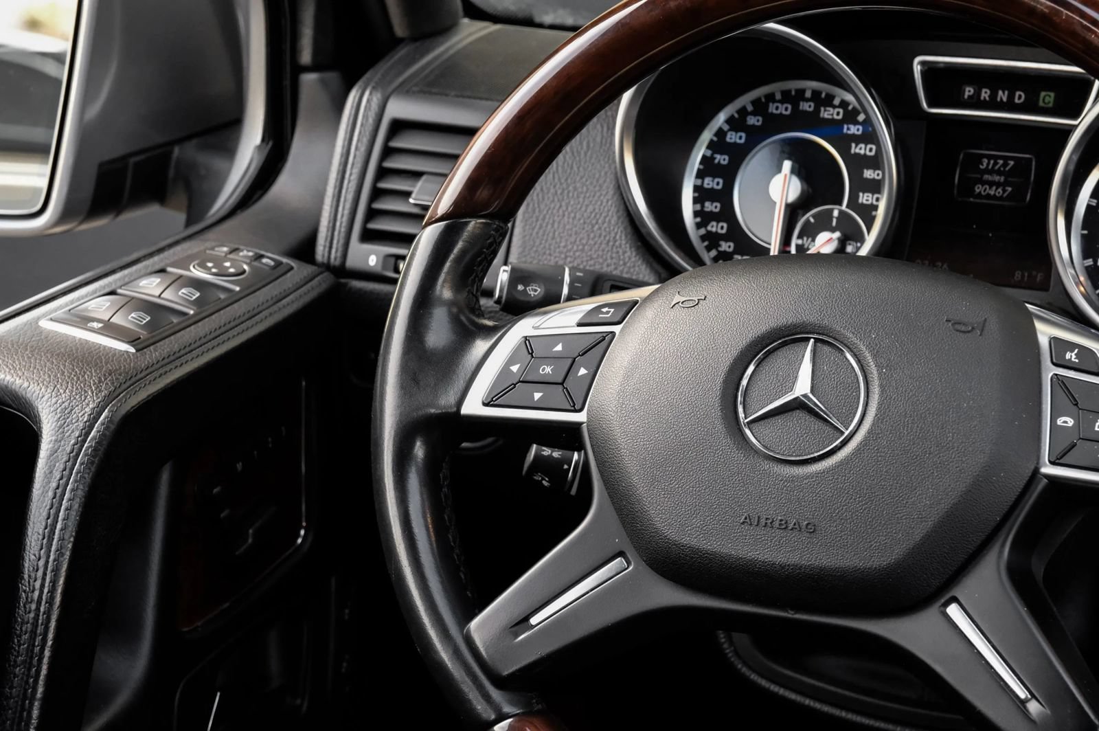 Used 2015 Mercedes-Benz G 63 AMG 4MATIC image 17