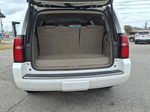 Used 2020 Chevrolet Tahoe Premier w/ Max Trailering Package image 19