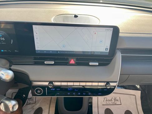 Used 2025 Hyundai Ioniq 5 SEL image 16