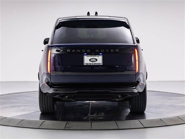 Used 2023 Land Rover Range Rover SE AWD/4WD image 4