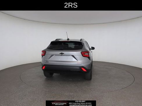 Used 2024 Chevrolet Trax RS w/ Driver Confidence Package FWD image 16