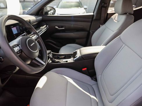Certified 2026 Hyundai Santa Cruz SEL FWD image 18