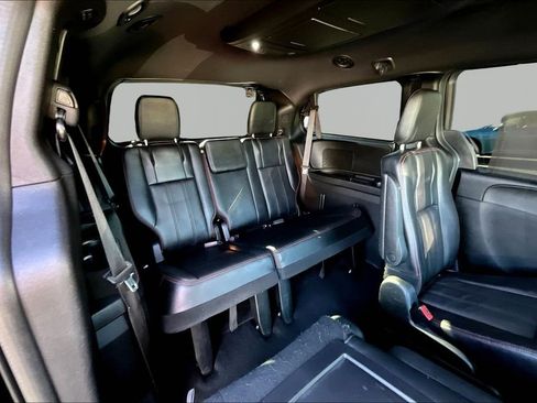 Used 2020 Dodge Grand Caravan GT FWD image 23